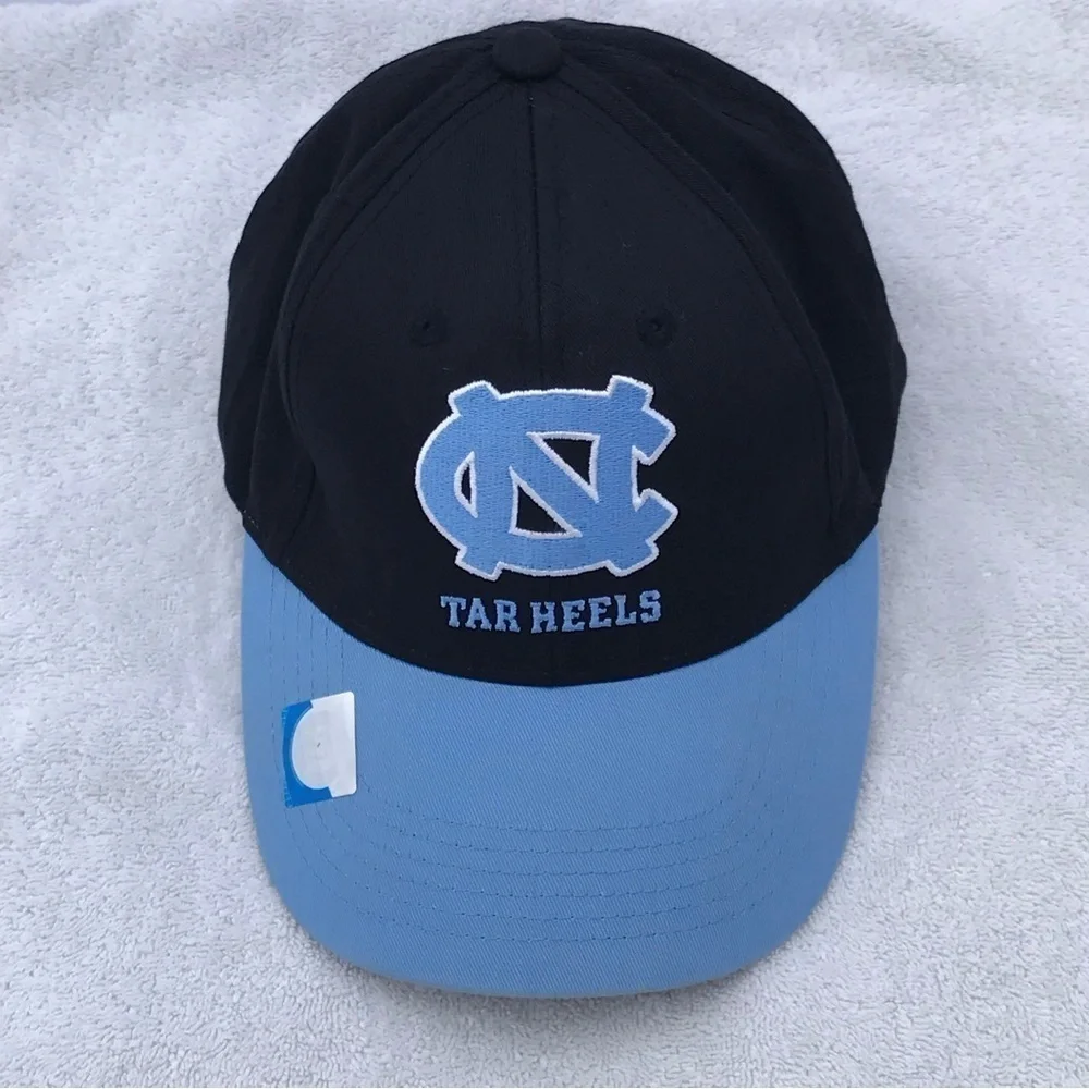 Captivating Headwear University of North Carolina (UNC) Tar Heels Ball Cap